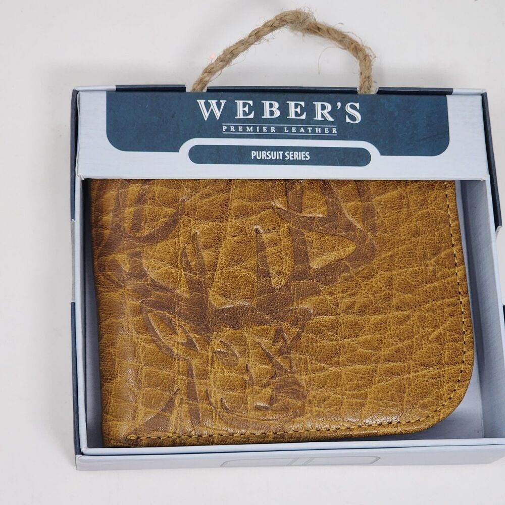 Webers Wallet Premier Leather Mens Pursuit Series Radius Bifold Deer Hunting